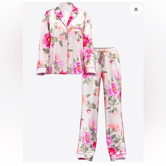 Victoria's Secret Other - Victoria's Secret Glazed Satin Pajama Set XL (Short) Peony Floral Bouquetes NWOT